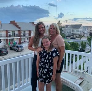 Meet your Posher, Devin